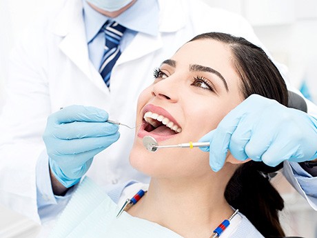 woman visiting dentist in Marysville